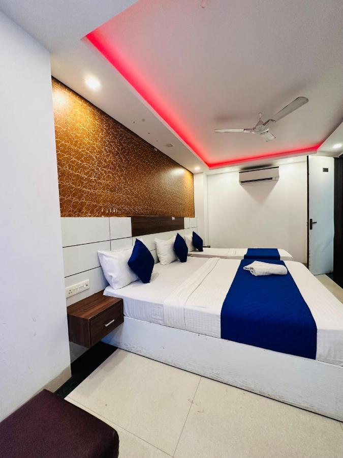 Palm Majestic At Airport Hotel New Delhi Exterior foto