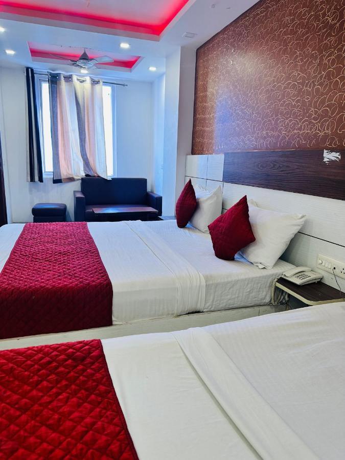 Palm Majestic At Airport Hotel New Delhi Exterior foto