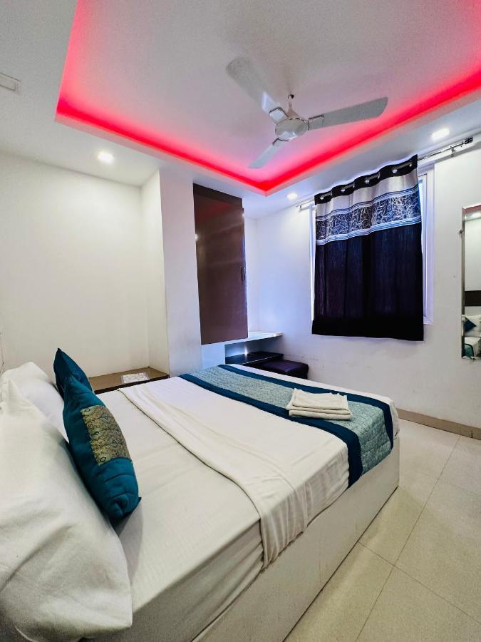 Palm Majestic At Airport Hotel New Delhi Exterior foto