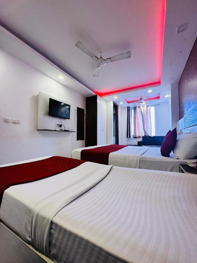 Palm Majestic At Airport Hotel New Delhi Exterior foto