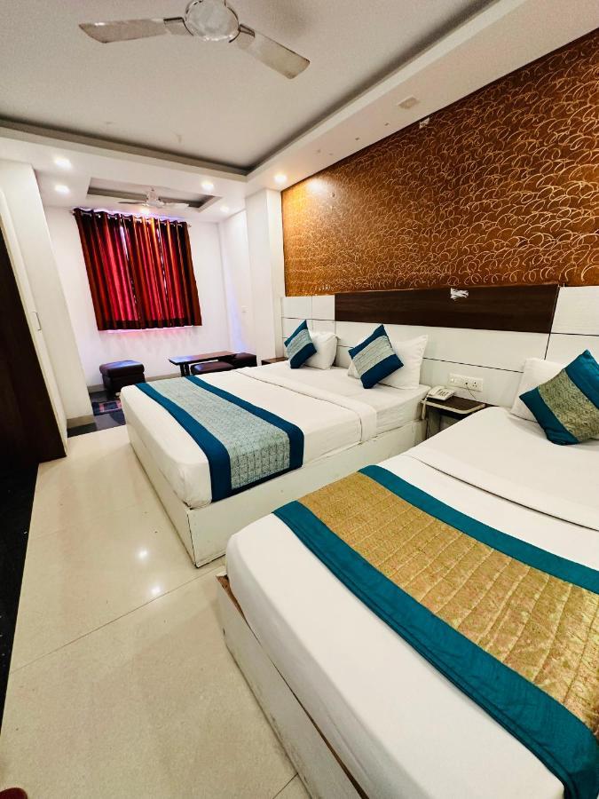 Palm Majestic At Airport Hotel New Delhi Exterior foto